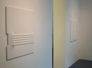 Agostino Bonalumi | Paolo Radi. Magnitudine apparente, Installation view,Milano, 2010, ph. courtesy Isisuf