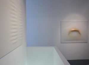 Agostino Bonalumi | Paolo Radi. Magnitudine apparente, Installation view,Milano, 2010, ph. courtesy Isisuf